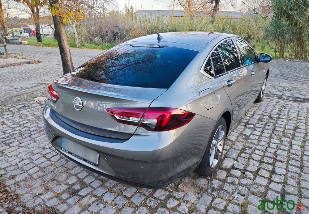 2020' Opel Insignia Grand Sport photo #5