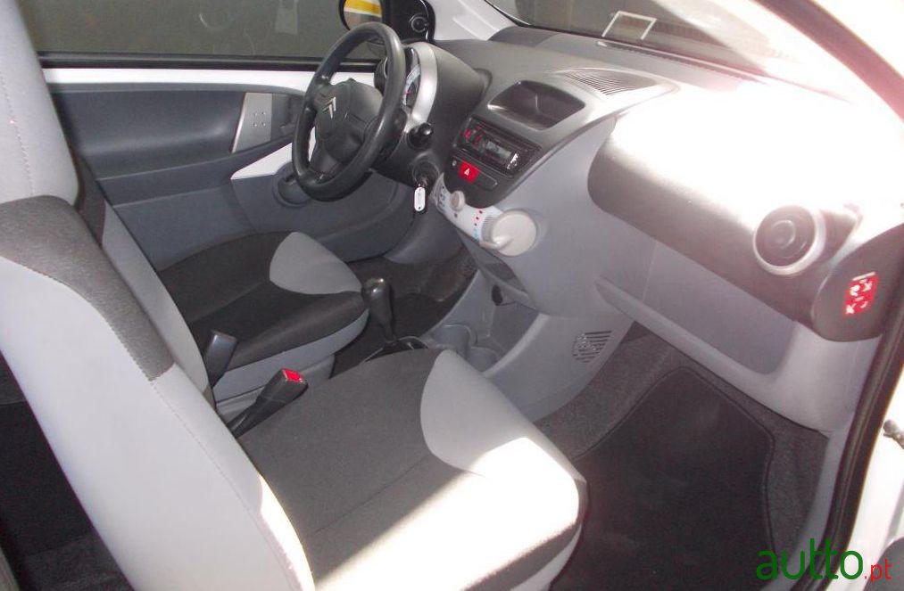 2012' Citroen C1 1.0 X photo #1