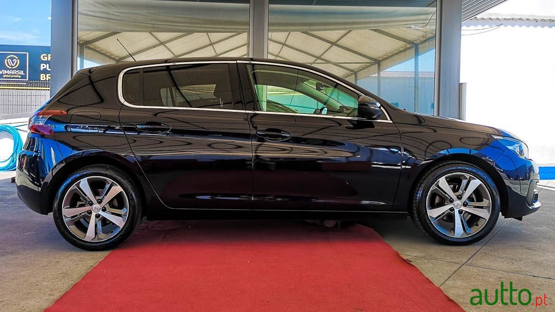 2018' Peugeot 308 photo #4