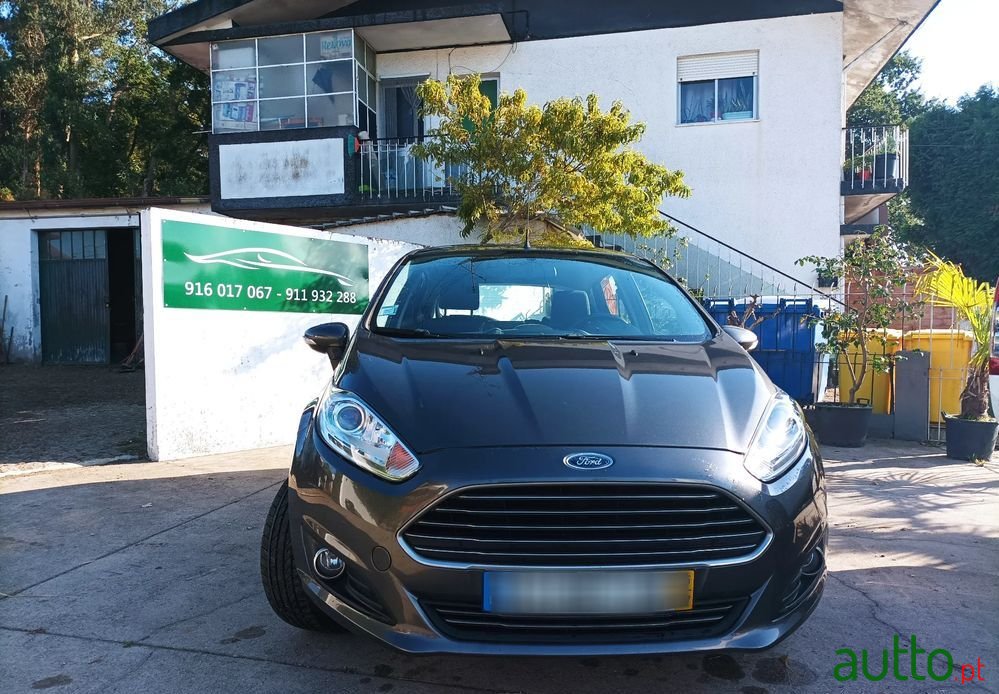 2015' Ford Fiesta 1.0 Ti-Vct Titanium photo #1