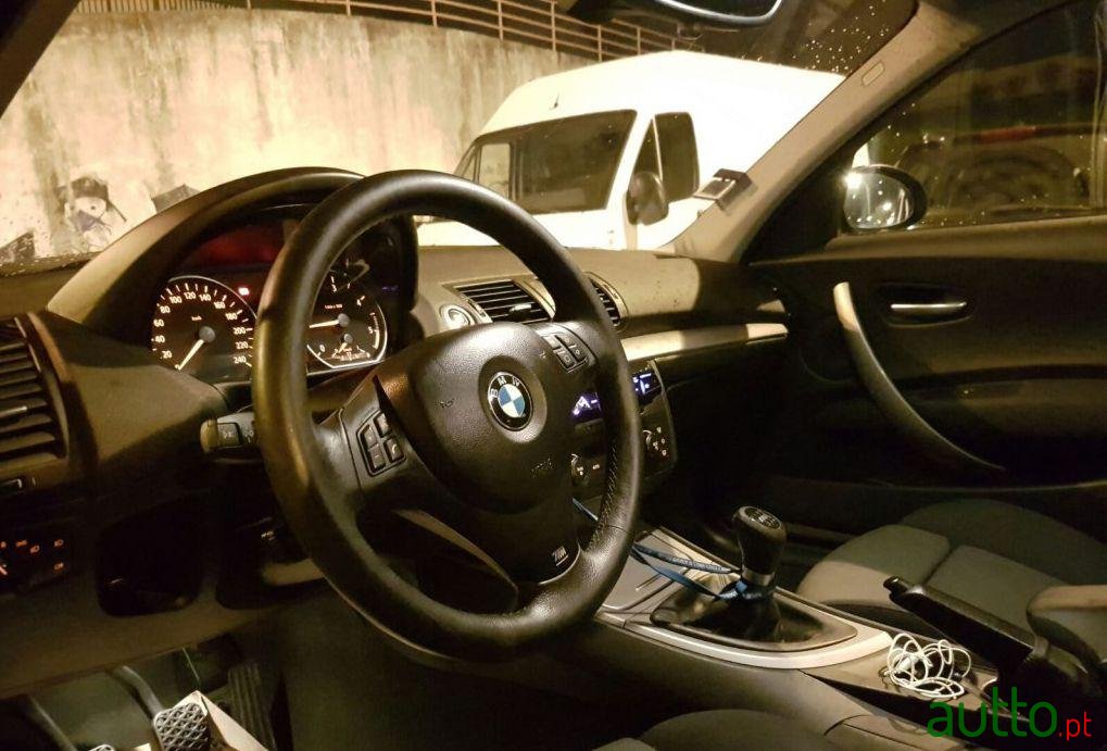 2005' BMW 120 d Sport photo #4