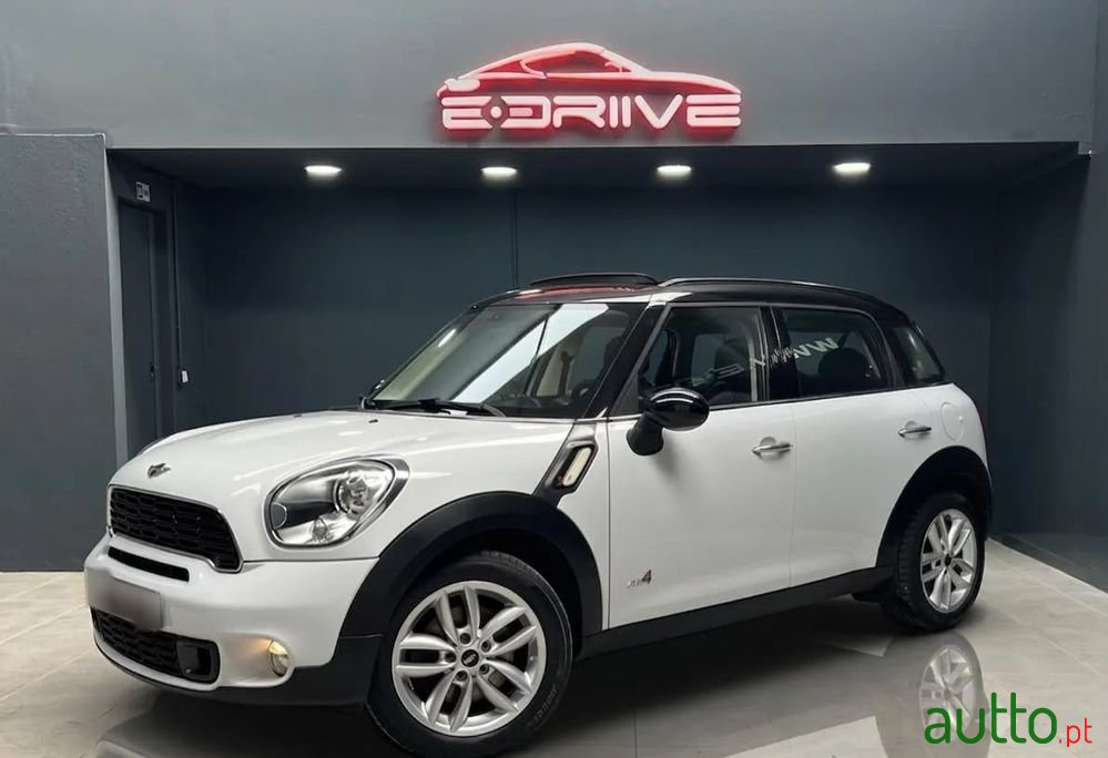 2012' MINI Countryman Cooper S All4 photo #1