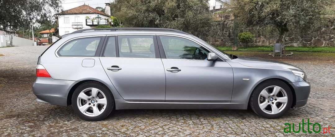 2008' BMW 520 photo #6