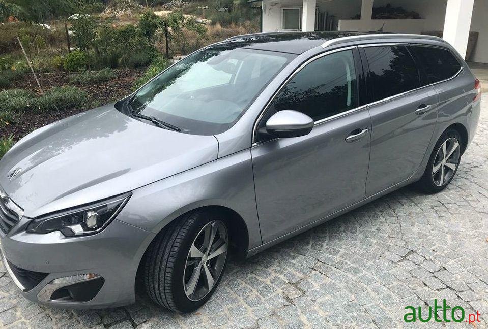 2015' Peugeot 308 Sw photo #3