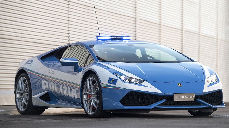 Italian Police gifted second supercar from Lamborghini