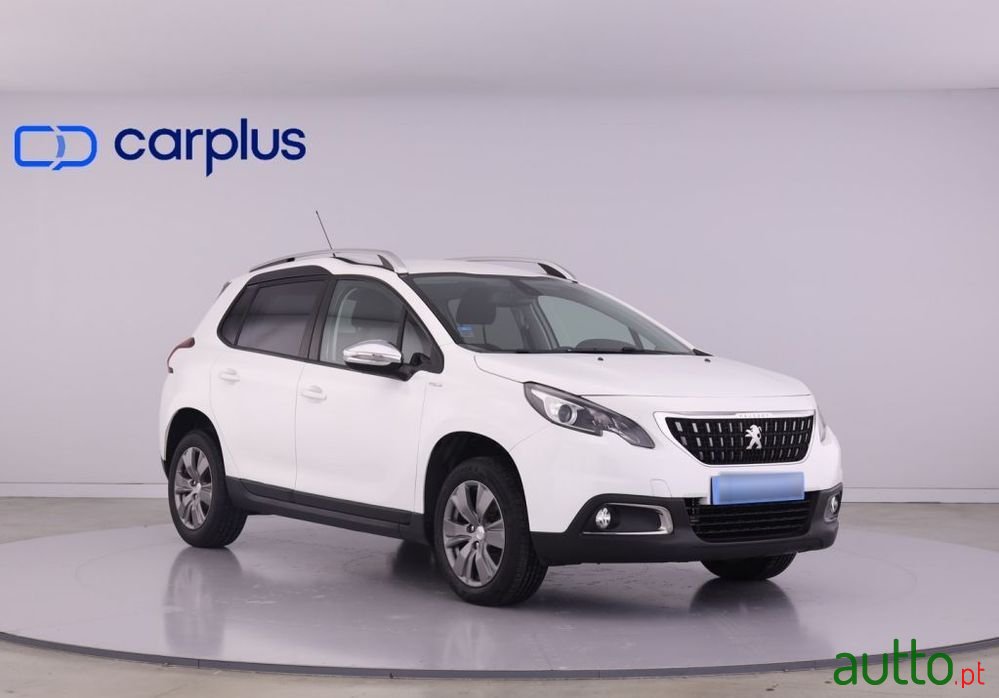 2018' Peugeot 2008 photo #2