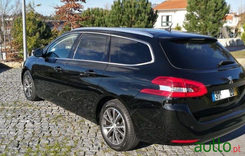 2014' Peugeot 308 Sw photo #3