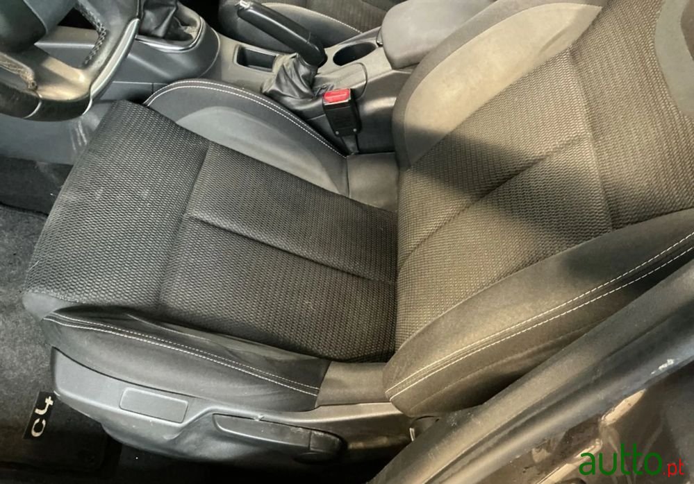 2017' Citroen C4 photo #4