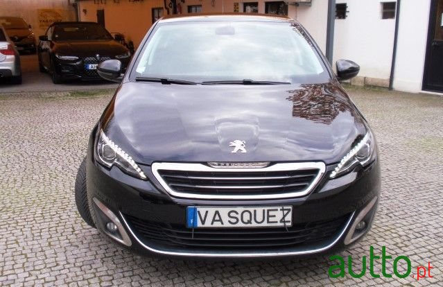 2015' Peugeot 308 photo #2