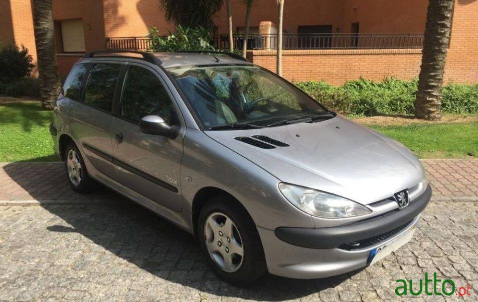 2005' Peugeot 206-Sw 1.4 Hdi Look Ii photo #1