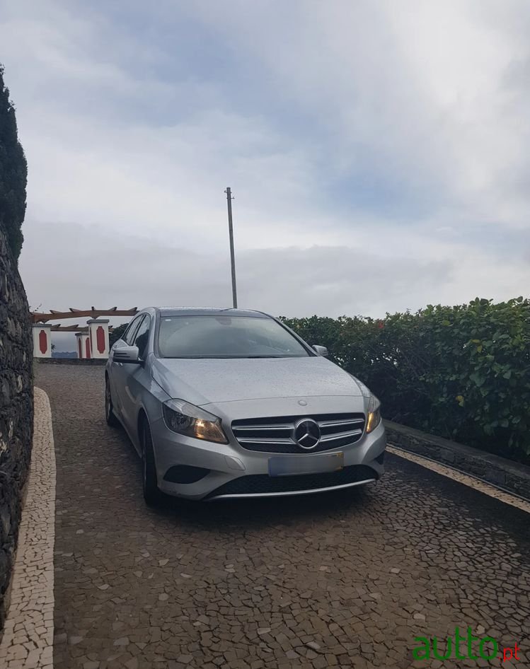 2014' Mercedes-Benz Classe A photo #4