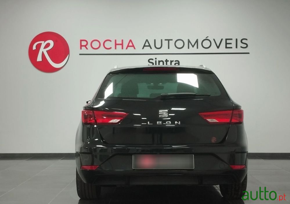 2018' SEAT Leon St photo #4