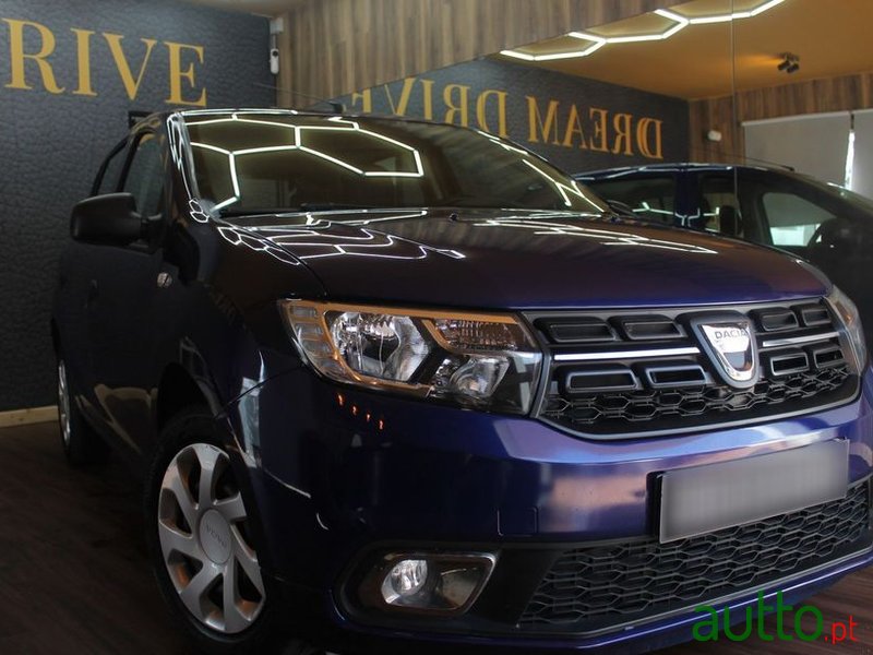 2017' Dacia Sandero photo #2