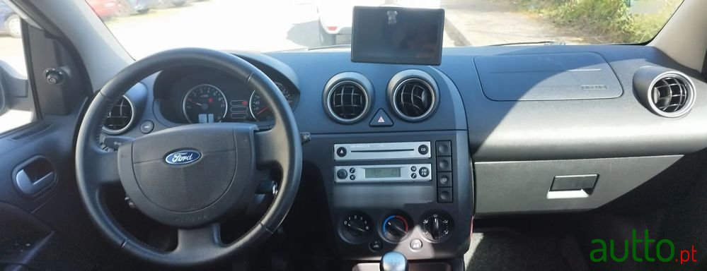 2004' Ford Fiesta 1.25 Ghia photo #5