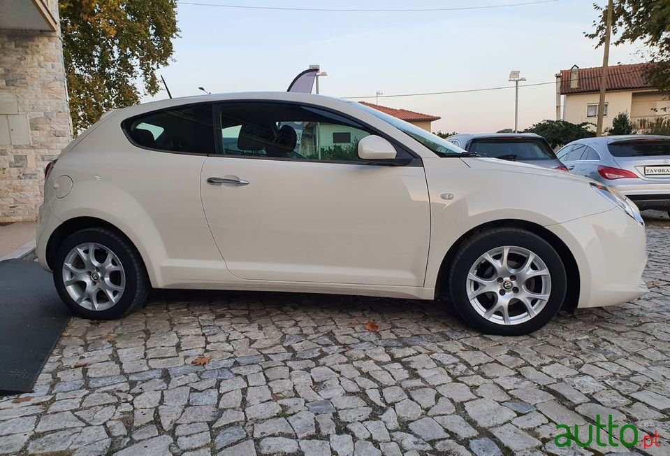 2014' Alfa Romeo MiTo photo #5