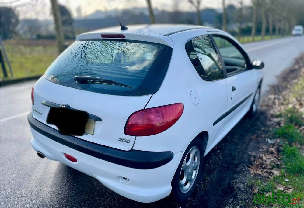 2001' Peugeot 206 2.0 Hdi Xs photo #2