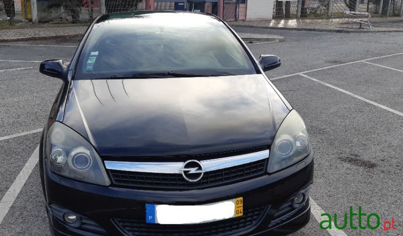 2009' Opel Astra Gtc photo #5