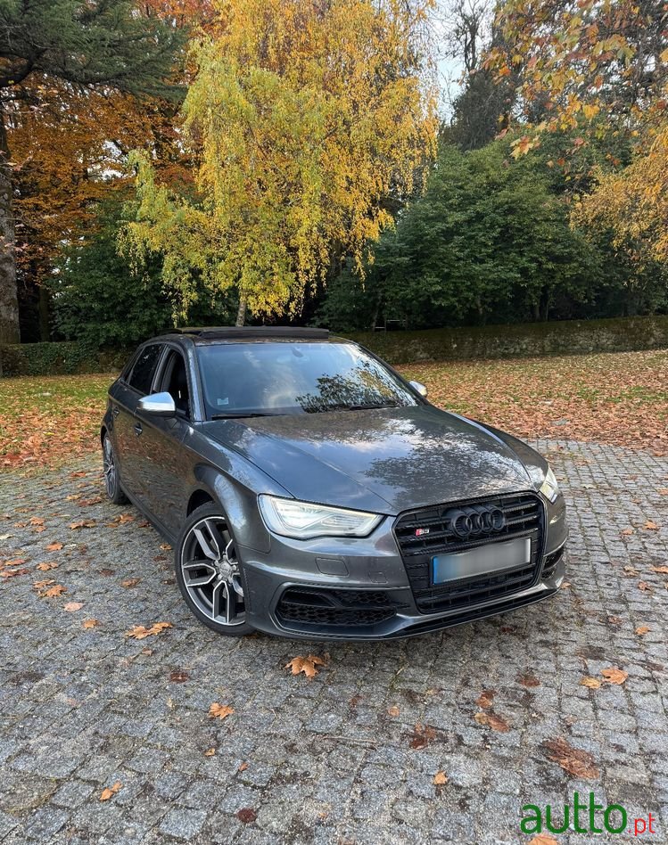 2014' Audi S3 Sportback photo #2