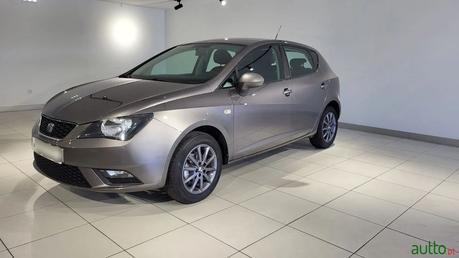 2015' SEAT Ibiza photo #3