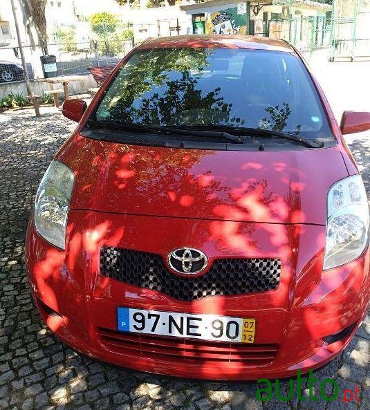 2007' Toyota Yaris photo #4