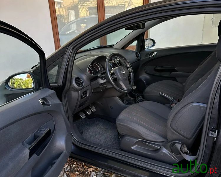 2011' Opel Corsa 1.3 Cdti Black Edition photo #6