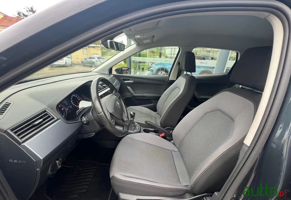 2020' SEAT Arona 1.0 Tsi Style photo #5