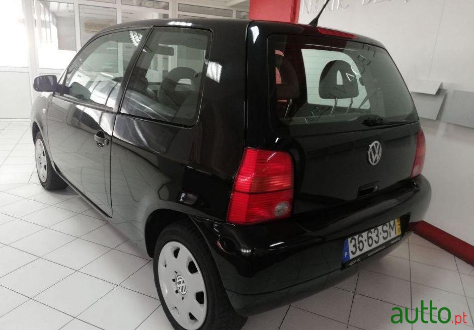 2001' Volkswagen Lupo 1.0 photo #3