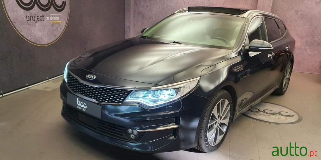 2017' Kia Optima Sw photo #2