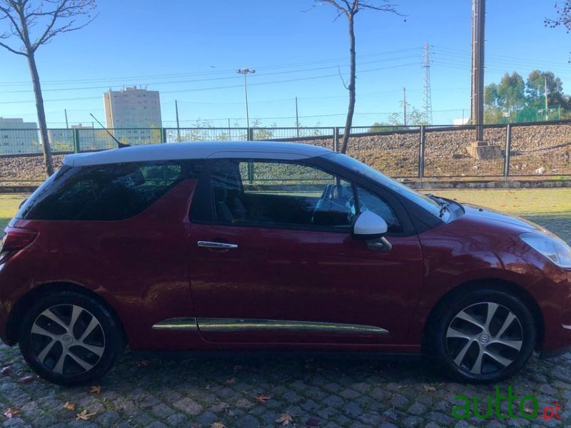 2011' Citroen DS3 photo #4