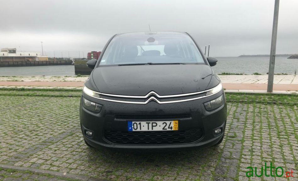 2014' Citroen C4 Grand Picasso photo #4