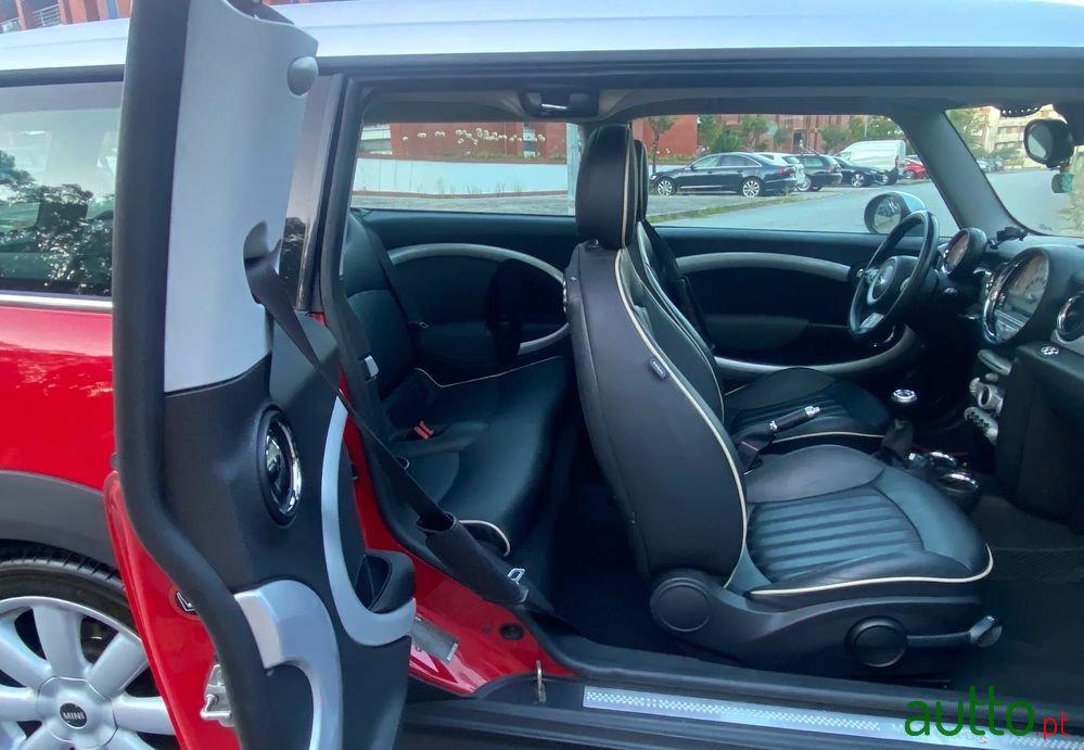 2009' MINI Cooper S 3 Portas photo #6