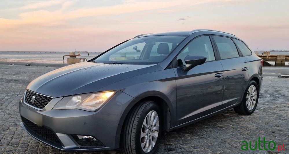 2014' SEAT Leon St photo #3