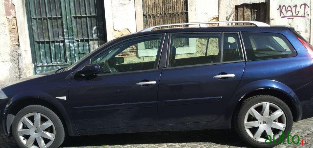 2007' Renault Megane Break photo #2