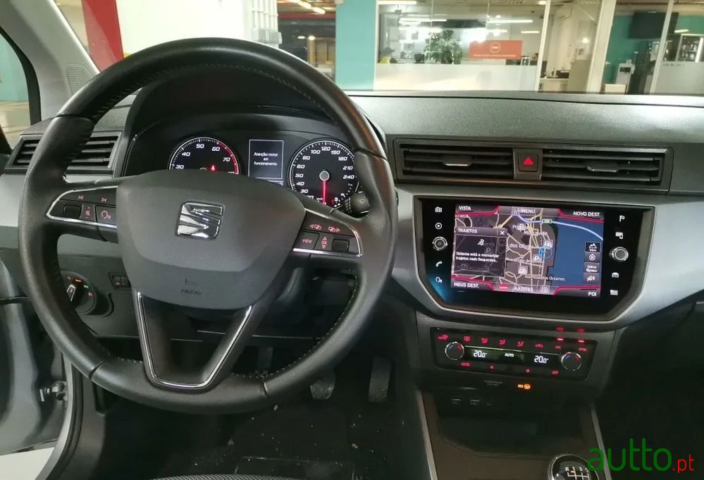 2020' SEAT Arona 1.0 Tsi Style photo #4