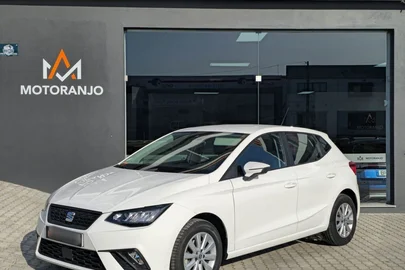 2023' SEAT Ibiza 1.0 Tsi Style Dsg