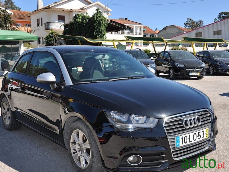 2011' Audi A1 1.6Tdi photo #1