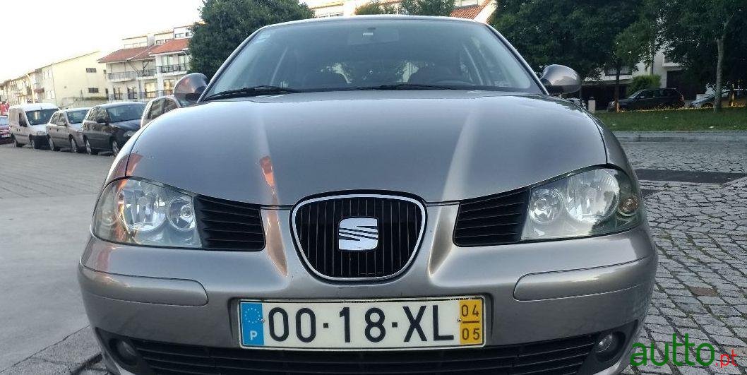 2004' SEAT Ibiza photo #1