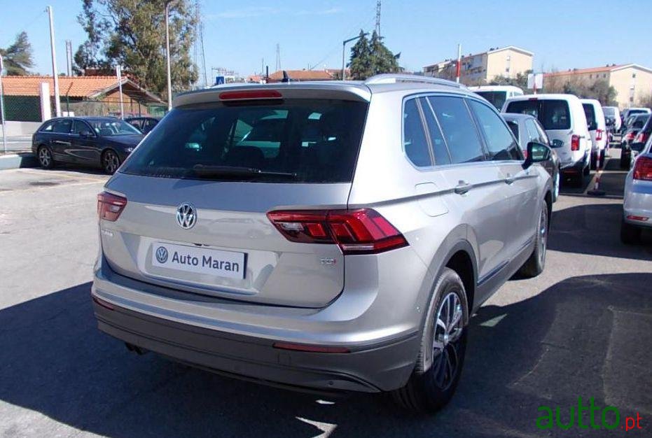 2017' Volkswagen Tiguan 1.6 Tdi Confortline photo #1