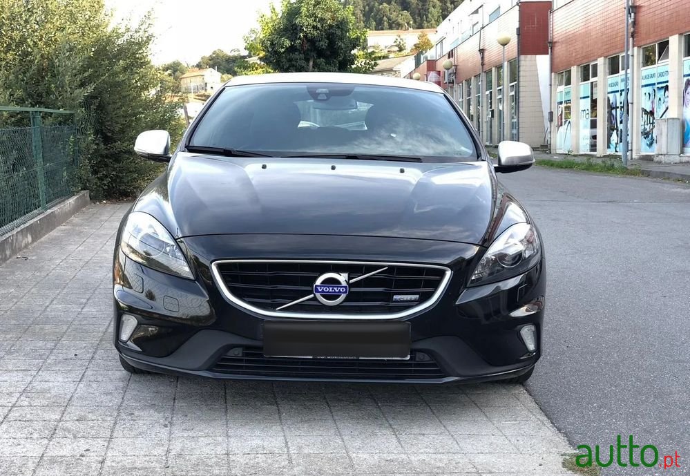 2013' Volvo V40 photo #3