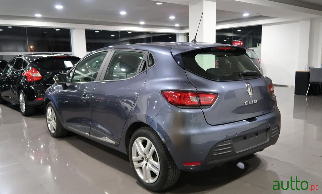 2018' Renault Clio photo #6