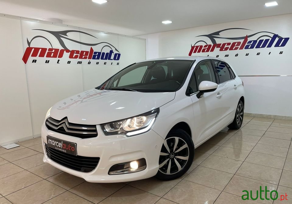 2018' Citroen C4 photo #1