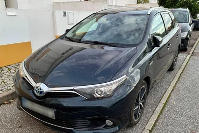 2017' Toyota Auris Touring Sports