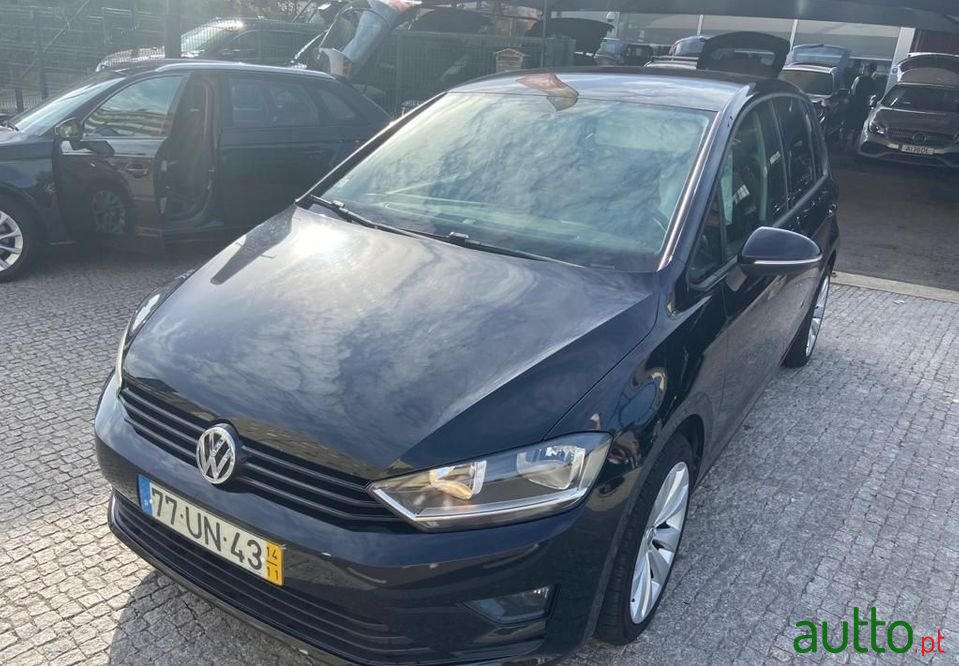 2014' Volkswagen Golf Sportsvan photo #3