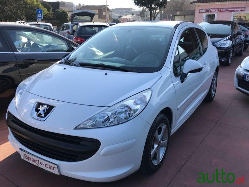 2009' Peugeot 207 1.4 Hdi Sport photo #1