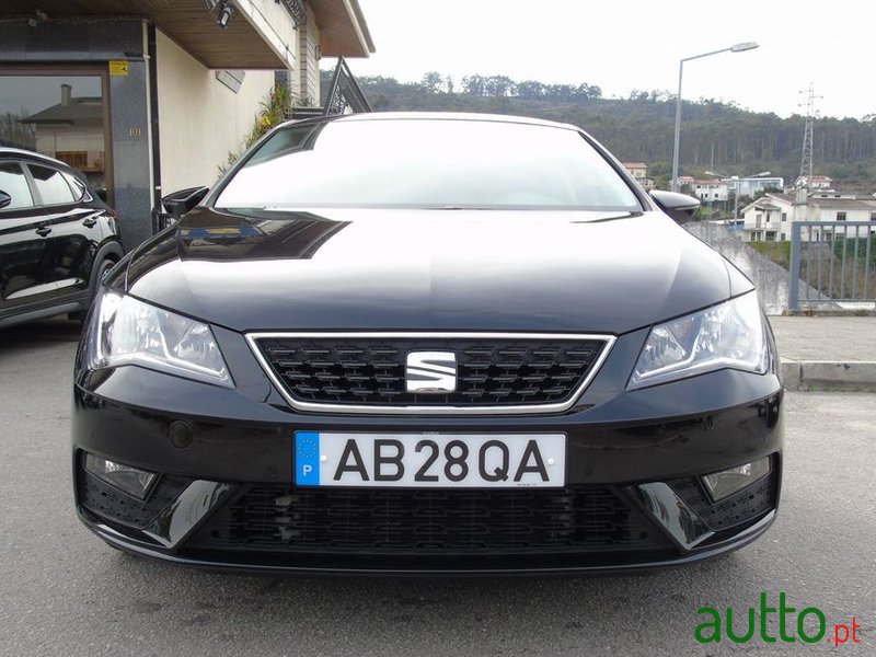 2020' SEAT Leon photo #2