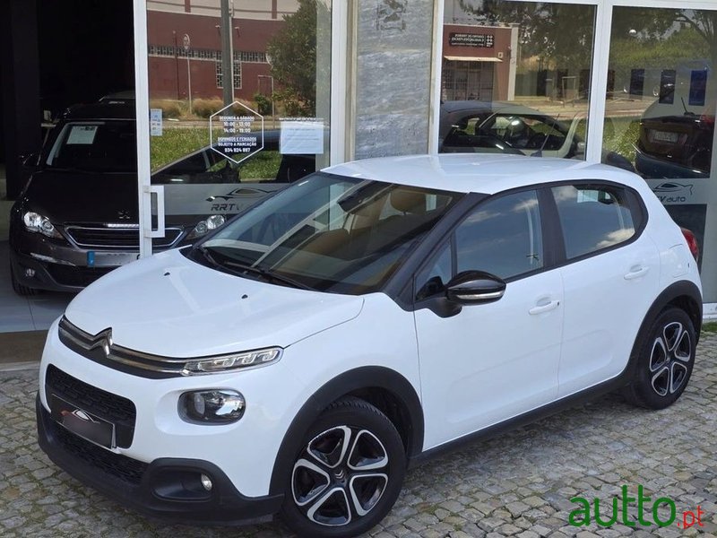 2018' Citroen C3 1.2 Puretech Feel photo #1