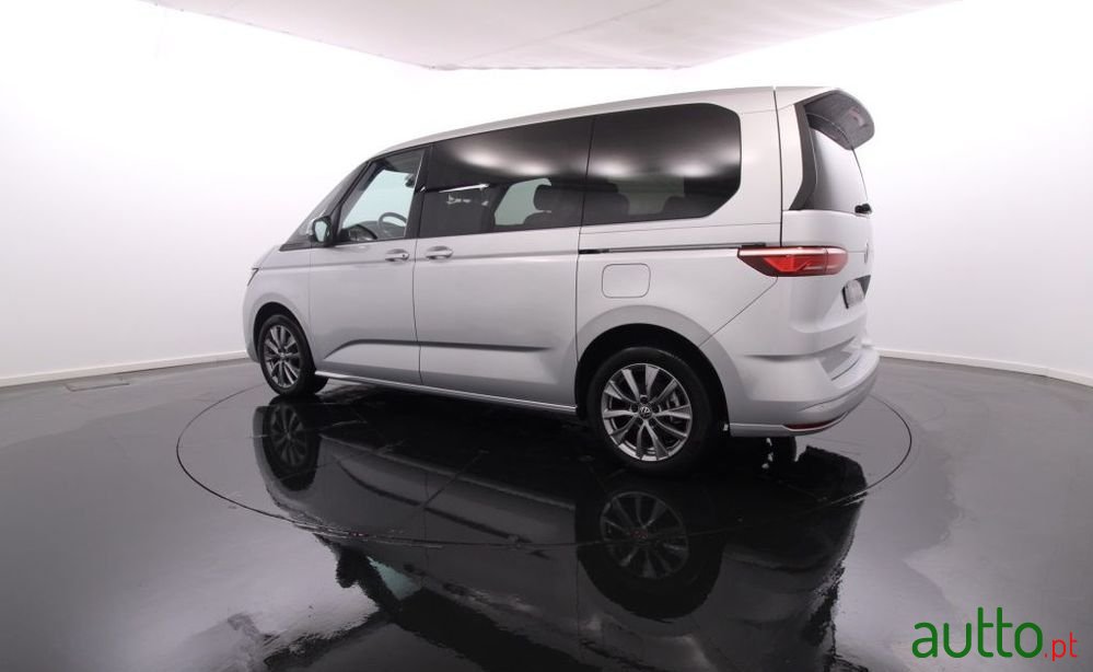 2022' Volkswagen Multivan photo #4