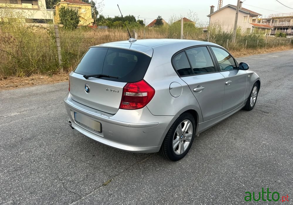 2008' BMW Série 1 D photo #3