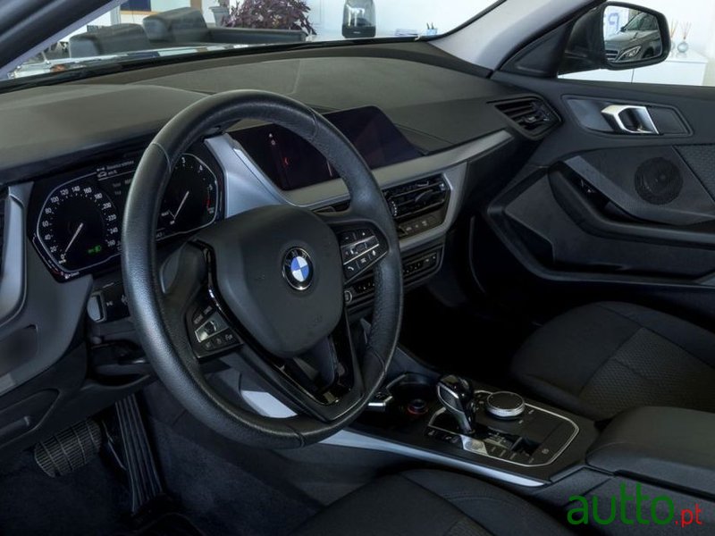 2020' BMW 116 D Auto photo #6