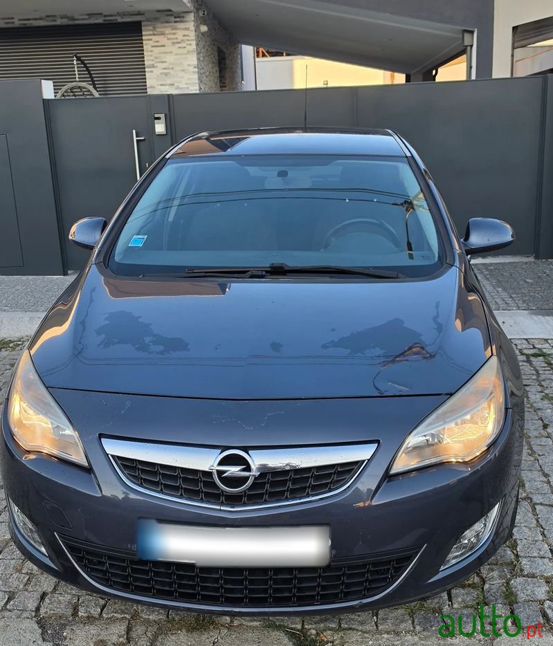 2010' Opel Astra 1.7 Cdti Edition photo #3